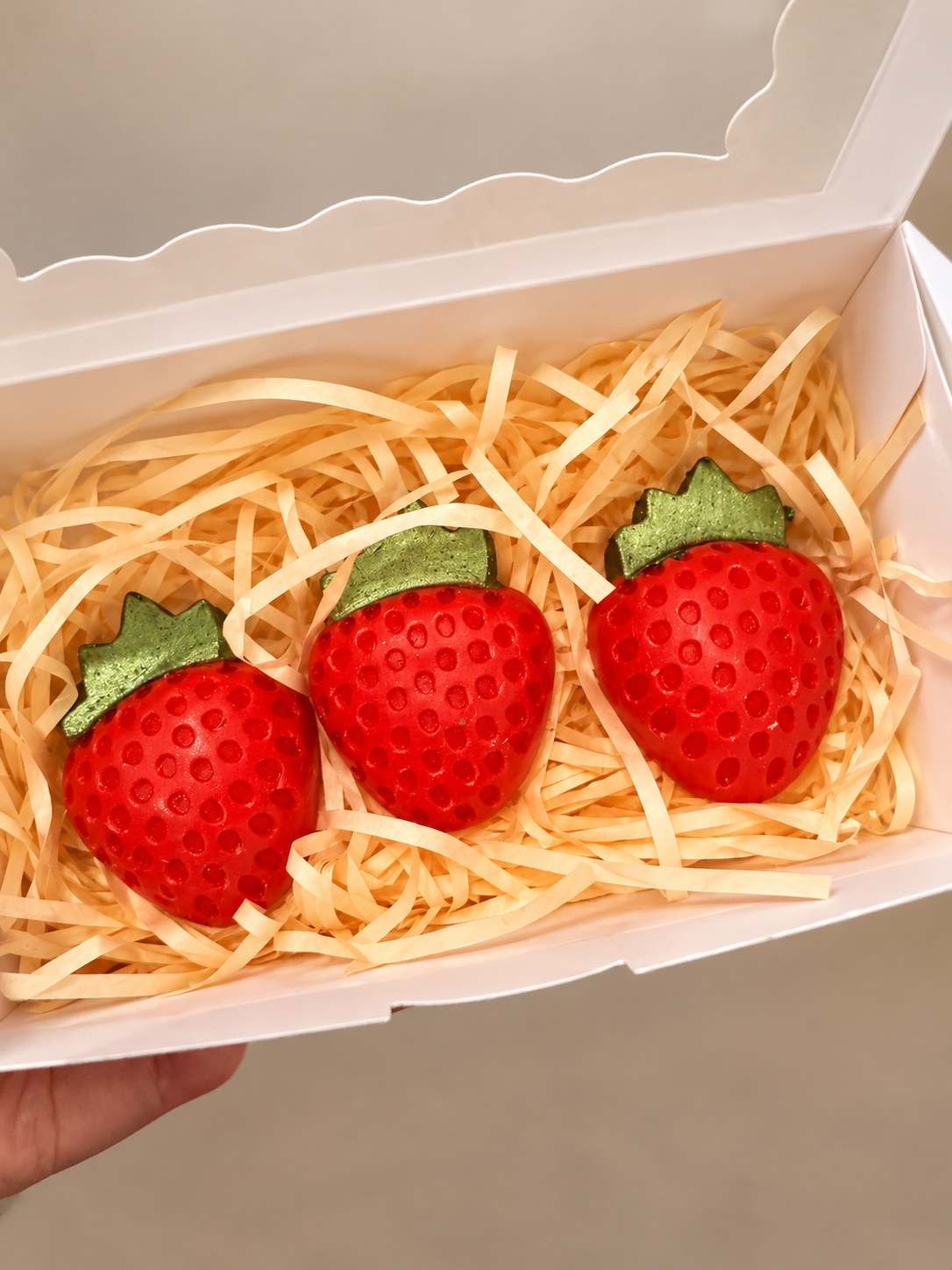 Strawberry & Lily Strawbs